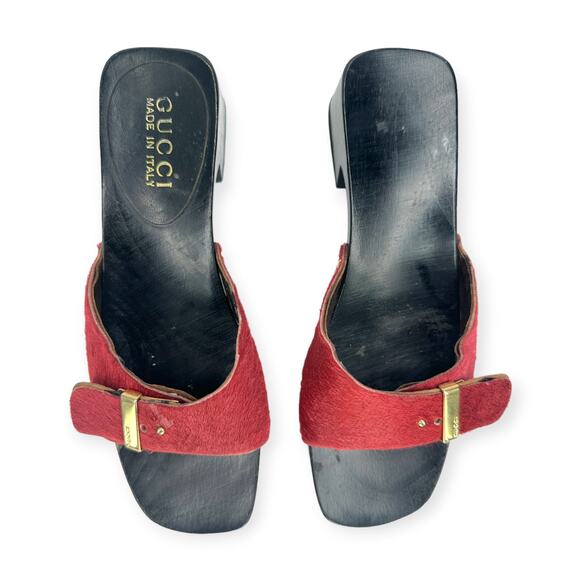 GUCCI | 5.5 | Red Ponyhair Gold Buckle Studded Wood Block Heel Slide Sandals - Picture 8 of 12